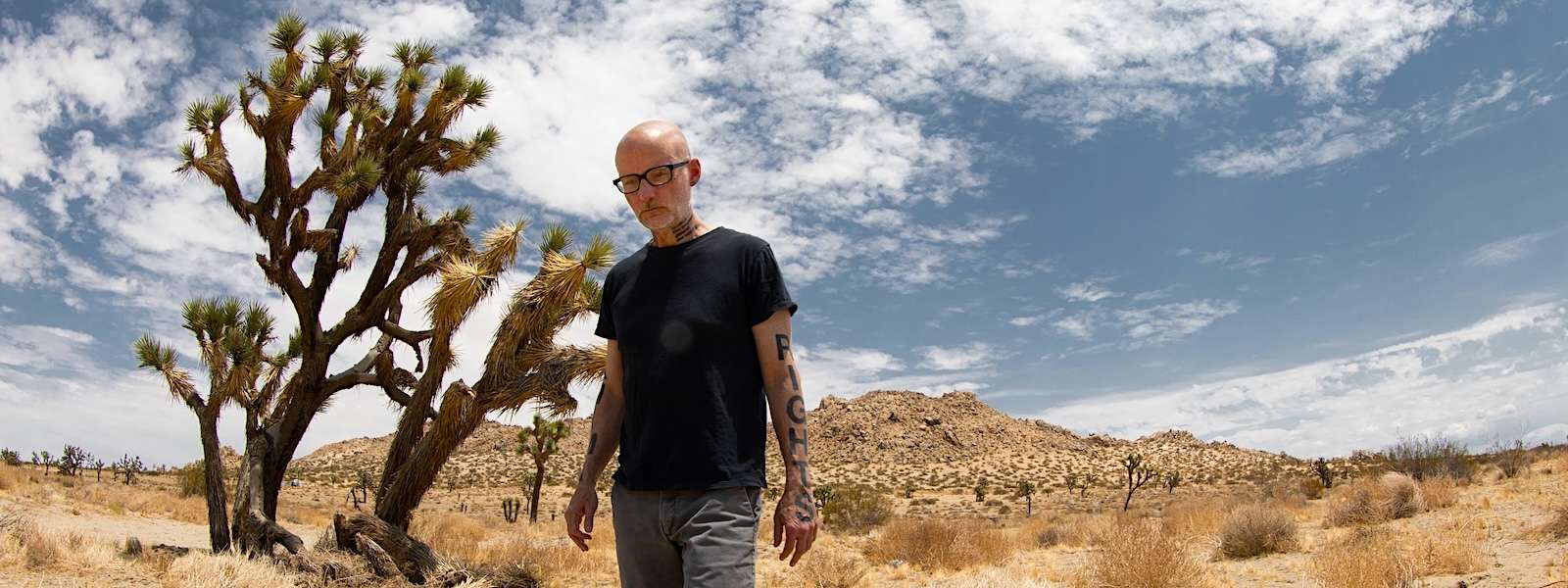 Legendary Electronic Artist Moby Unveils Powerful New “When It’s Cold I’d Like To Die” Remix Collection
