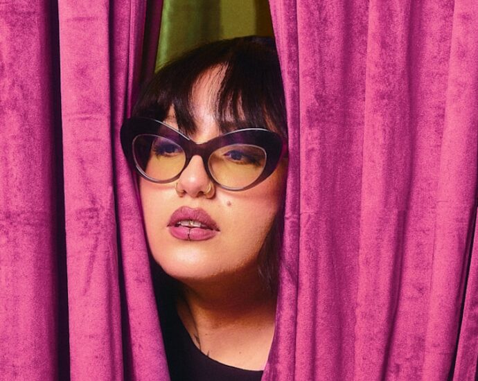 Sparklmami Announces Debut Album in this body Out June 5th, Shares Vibrant New Single “no te vayas”