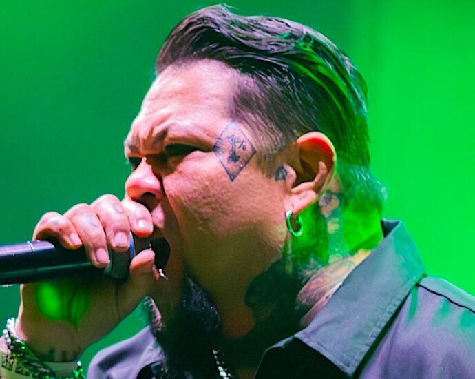 NU METAL SUCKS - A Night Of "Feel-Good" Music