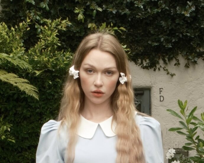 Mollie Elizabeth Delivers Hauntingly Beautiful New Single “Run Rabbit” After Viral TikTok Momentum