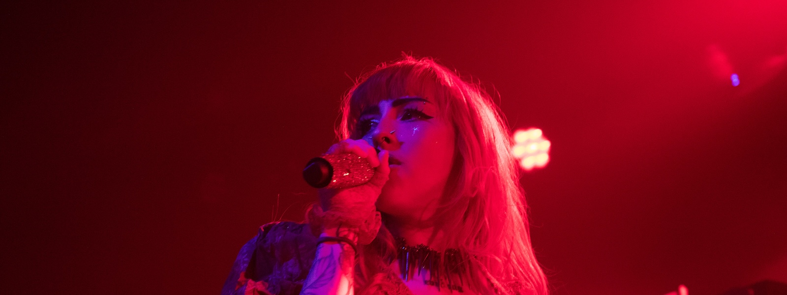 Metal Princess Vana Electrifies Sold Out Bottom Lounge