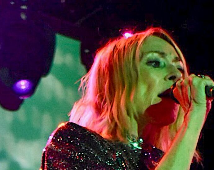 Alt-Legend Kim Gordon Brings Play Me Tour to the Metro
