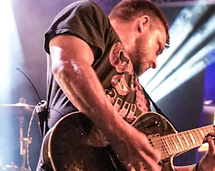 Wolf Rd Proves the Hype Is Real at Chicago's Cubby Bear