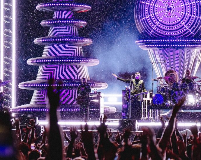 Lollapalooza Day 2 Delivers Unforgettable Moments Across Every Stage