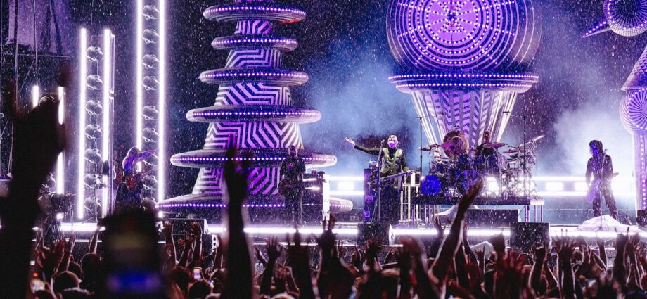 Lollapalooza Day 2 Delivers Unforgettable Moments Across Every Stage