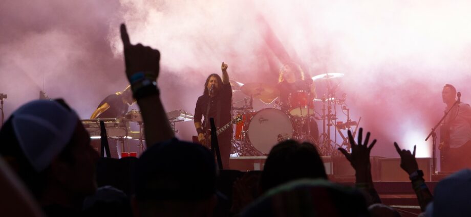 Foo Fighters Bring Joy, Energy Back to Chicago at Soldier Field 1 Foo Fighters Bring Joy, Energy Back to Chicago at Soldier Field