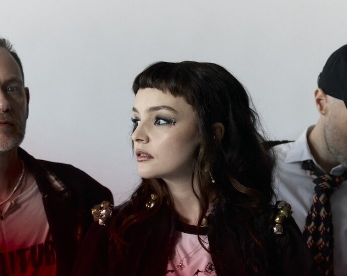 CHVRCHES Returns With New Single “Roses”