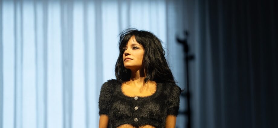 She Has the Receipts: Lily Allen Returns to Chicago on Her West End Girl Tour at the Chicago Theatre