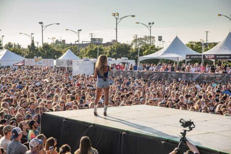 Jessie James Decker Live at Windy City Smokeout 6 Jessie James Decker Live at Windy City Smokeout 6