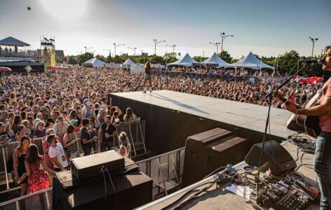 Jessie James Decker Live at Windy City Smokeout 5 Jessie James Decker Live at Windy City Smokeout 5