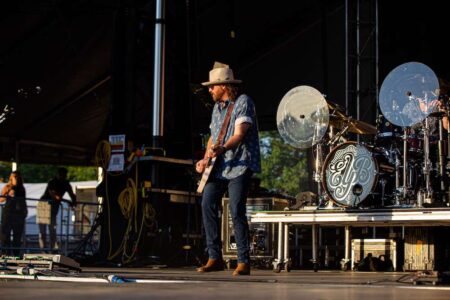 Eli Young Band Live at Windy City Smokeout 13 Eli Young Band Live at Windy City Smokeout 13