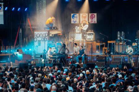 Photo © 2026 by: <a href="https://wdavisphoto.com/" target="_blank" rel="noopener">Wendy Davis</a> Bleachers Delivers an Unforgettable Sold-Out Opening Night at Chicago’s Salt Shed 7