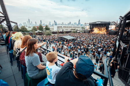 Photo © 2026 by: <a href="https://wdavisphoto.com/" target="_blank" rel="noopener">Wendy Davis</a> Bleachers Delivers an Unforgettable Sold-Out Opening Night at Chicago’s Salt Shed 27