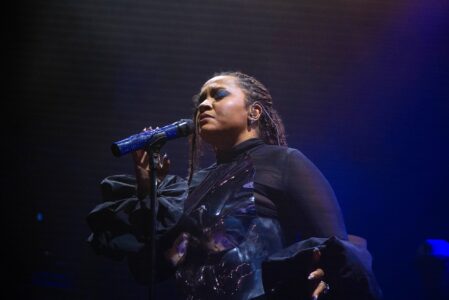 Photo © 2026 by: <a href="https://www.instagram.com/caracolbajosol/" target="_blank" rel="noopener">Cara Col</a> Alex Isley Delivers An Unforgettable, Sold-Out Show At House Of Blues 8