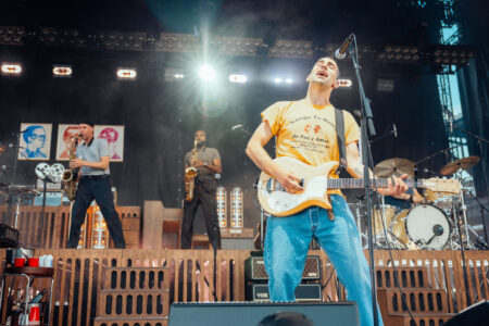 Photo © 2026 by: <a href="https://wdavisphoto.com/" target="_blank" rel="noopener">Wendy Davis</a> Bleachers Delivers an Unforgettable Sold-Out Opening Night at Chicago’s Salt Shed 6