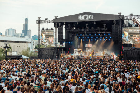 Photo © 2026 by: <a href="https://wdavisphoto.com/" target="_blank" rel="noopener">Wendy Davis</a> Bleachers Delivers an Unforgettable Sold-Out Opening Night at Chicago’s Salt Shed 18