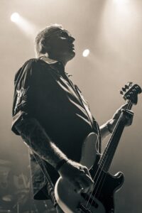 Photo © 2026 by: Felix Jen Fur Coats and Headbanging: Stone Tribute Pilots and Down Rodeo Ignite Chicago's House of Blues 5