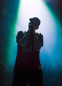 Photo © 2026 by: Felix Jen Fur Coats and Headbanging: Stone Tribute Pilots and Down Rodeo Ignite Chicago's House of Blues 20