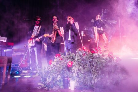 20 Incredible Photos of Suki Waterhouse's Lollapalooza Aftershow 11