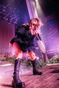 20 Incredible Photos of Suki Waterhouse's Lollapalooza Aftershow 6