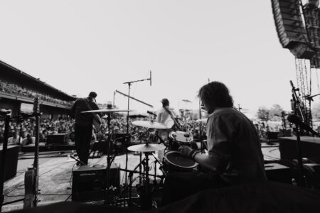 Photo © 2026 by: Carson Kennedy Chicago’s Ax and the Hatchetmen Ignite a Powerful 2nd Hometown Show with Royel Otis 23