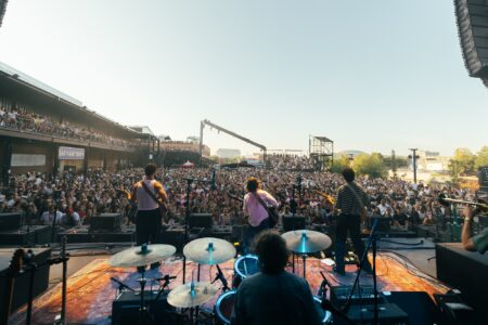 Photo © 2026 by: Carson Kennedy Chicago’s Ax and the Hatchetmen Ignite a Powerful 2nd Hometown Show with Royel Otis 10