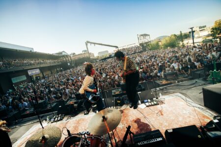 Photo © 2026 by: Carson Kennedy Chicago’s Ax and the Hatchetmen Ignite a Powerful 2nd Hometown Show with Royel Otis 17