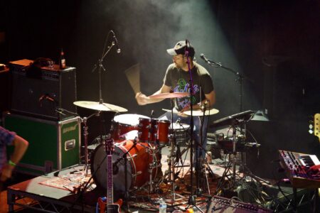 Australia’s Pond Proves Too Big to Contain at Chicago’s Metro 12