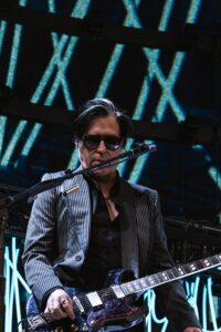 Queens Of The Stone Age Live At Soldier Field [GALLERY] 7