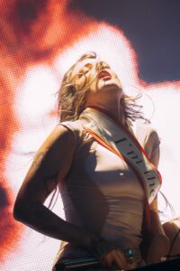 Tove Lo Brings Her Unapologetic Energy to Chicago’s Salt Shed 4