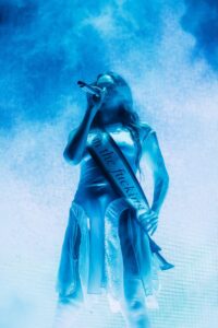 Tove Lo Brings Her Unapologetic Energy to Chicago’s Salt Shed 6
