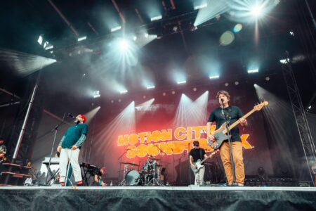 Motion City Soundtrack Live At Riot Fest [GALLERY] 21
