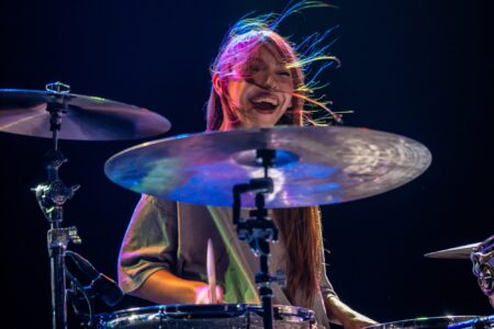 Lambrini Girls Live At The Vic [GALLERY] 18